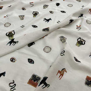 服装 女装 动物物品图案高定布面料 亚麻棉混纺印花面料 23春夏时尚