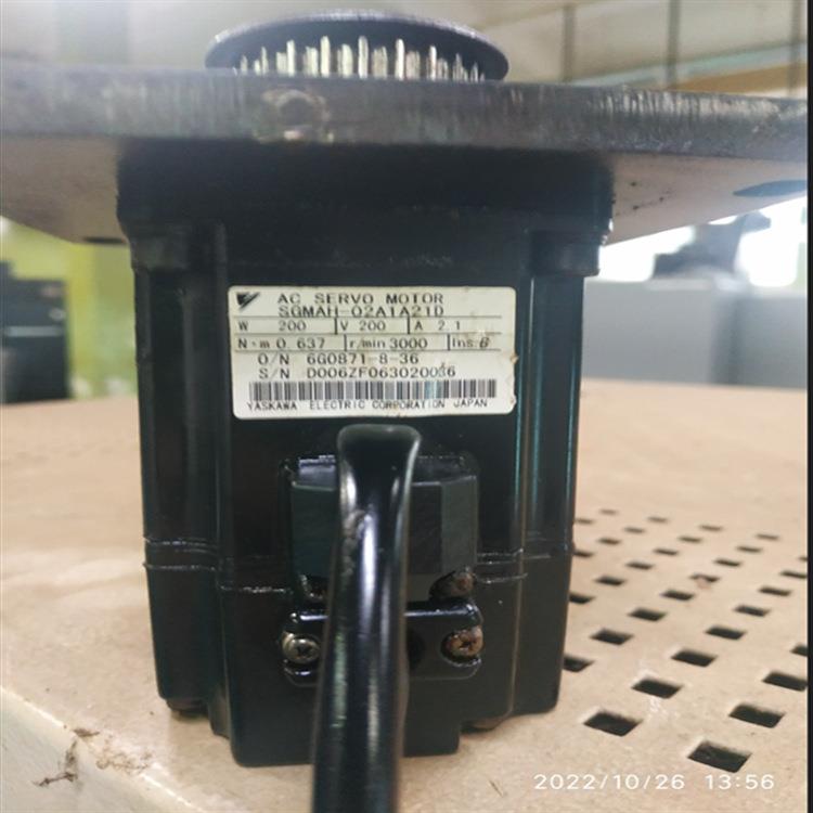 SGMAH-02A1A21D安川电机SGM7A-70A7A61SGMJV-A5ADA61UTOPH-40AW