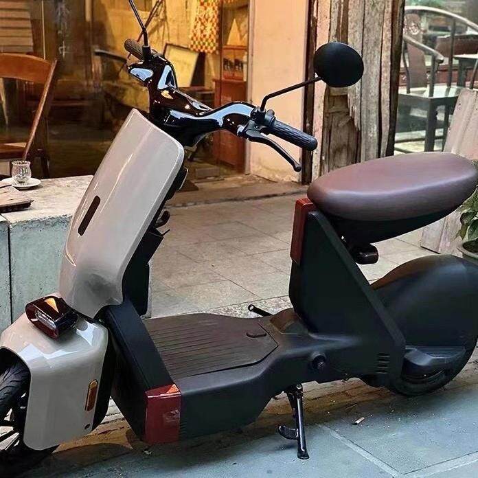 大形电动自行车畅销越南款可胜利电池仓库扩容72v