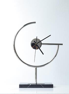 轻奢现代创意钟表装饰摆件样板房玄关时钟软装家居金属工艺品