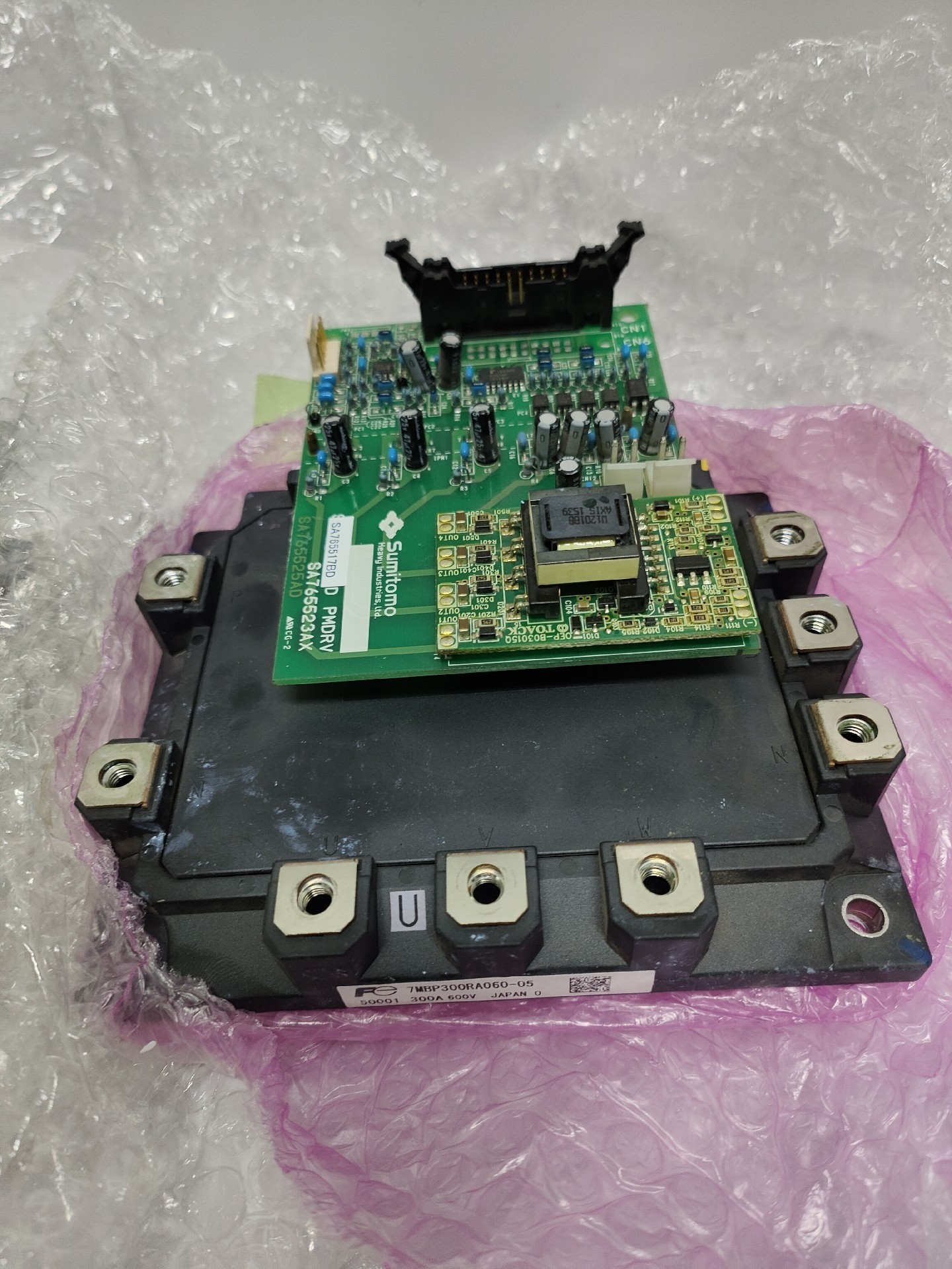 新到货  住友注塑机300A模块7MBP300RA060-0