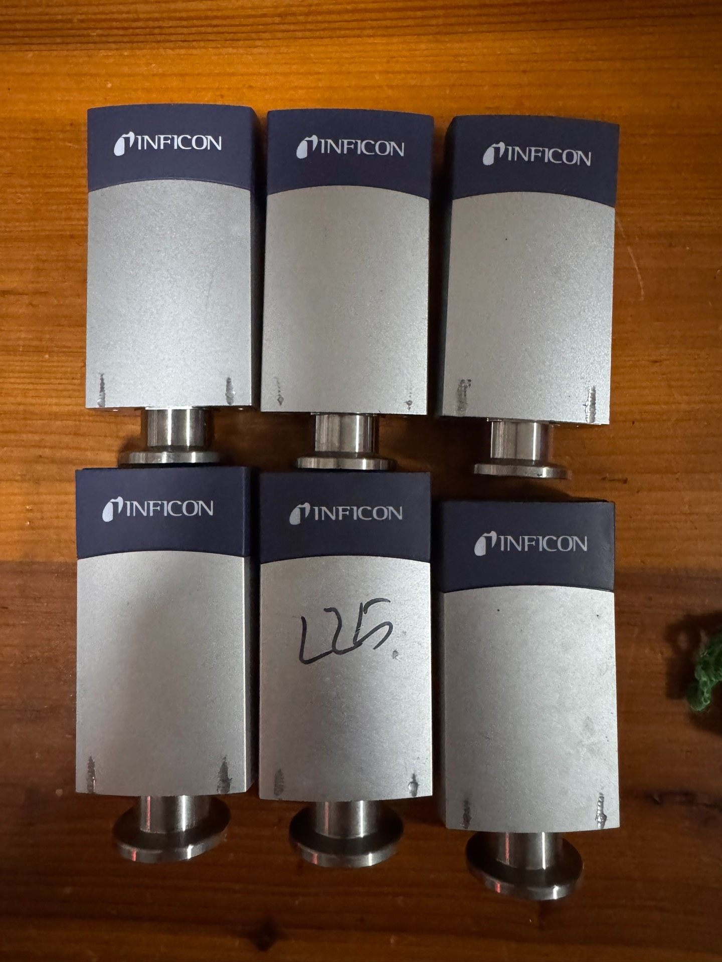 INFICON英福康PCG550真空计，成色如图有划痕，功能