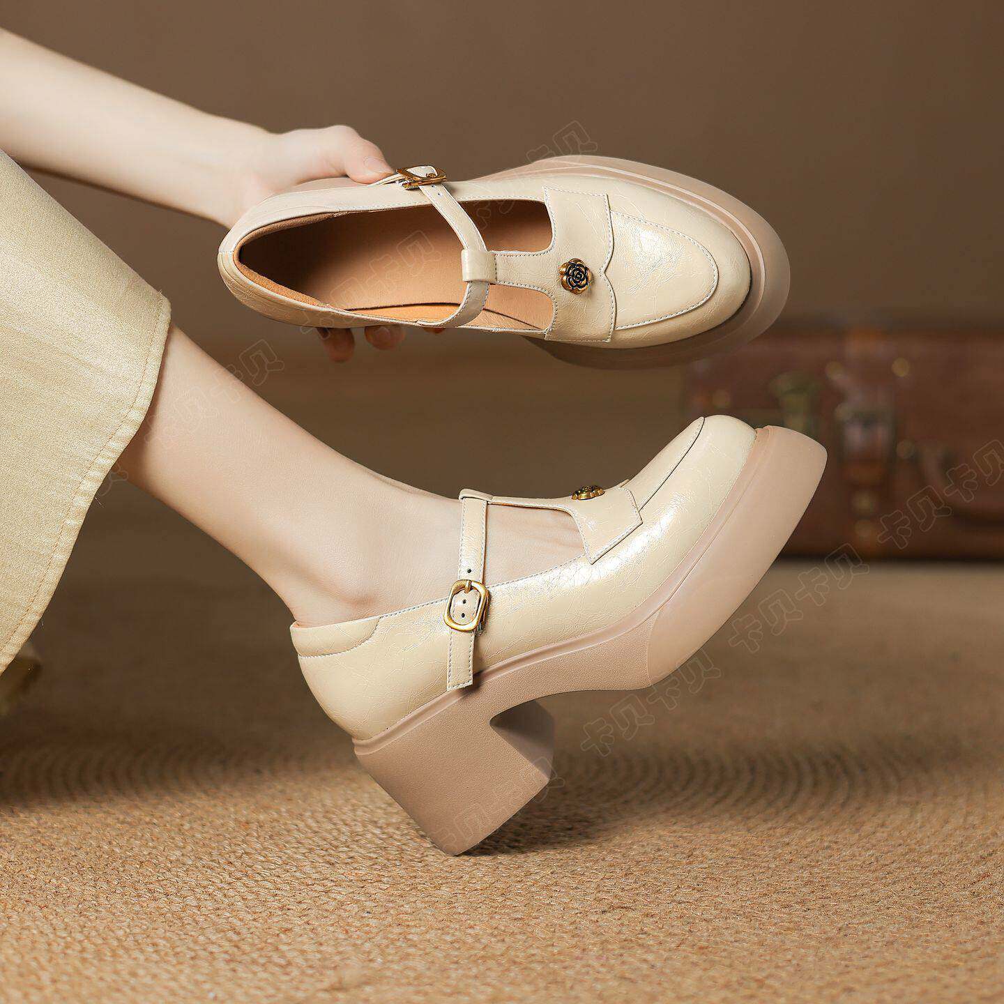 秋隐形内增高10CM英伦文艺优雅防水台厚底丁字扣百搭休闲乐福鞋女