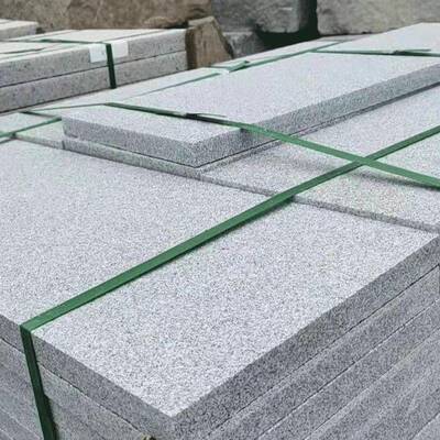 花岗岩芝麻灰火烧板 芝麻白路沿石芝麻黑庭院地砖 广场地铺石石材