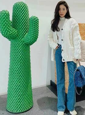 网红仙人掌衣帽架玻璃纤维雕塑客厅服装店美陈植物装饰落地大型摆