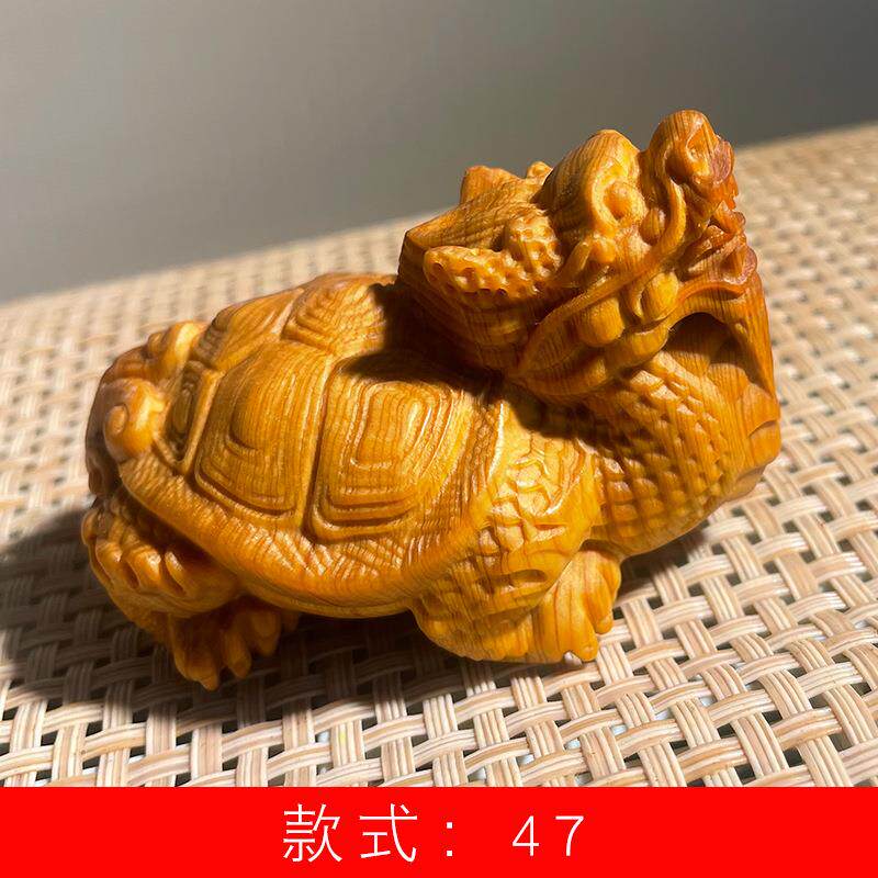 柏木陈化料手把件把玩件规格4.0-5.0CM摆饰书桌面装饰盘玩工艺