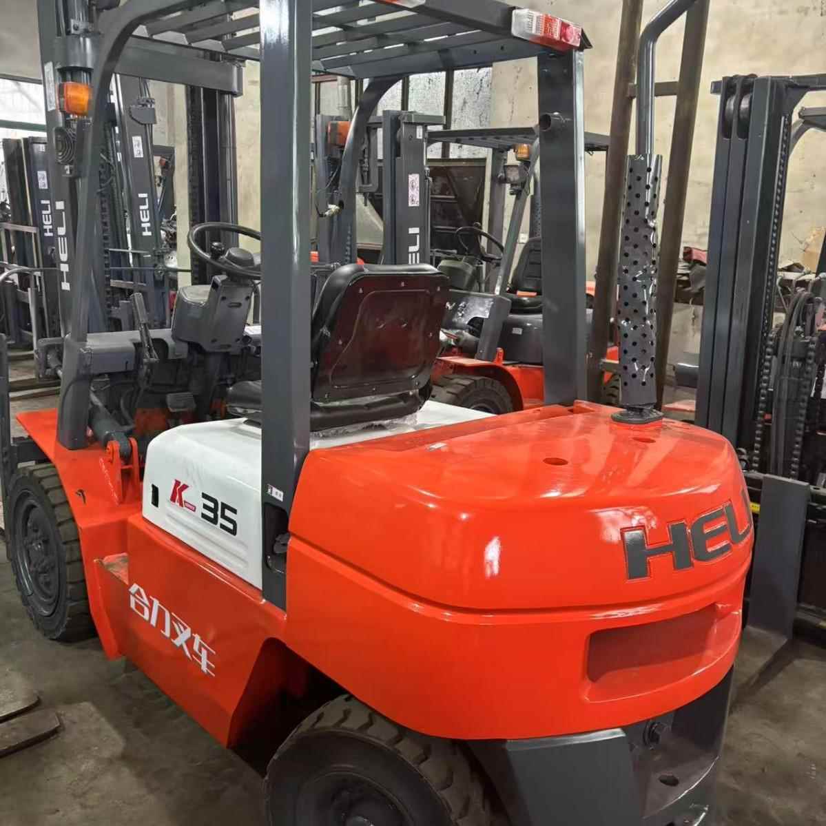 柴油叉车.5吨级2节4米手动挡经济实惠车况很好