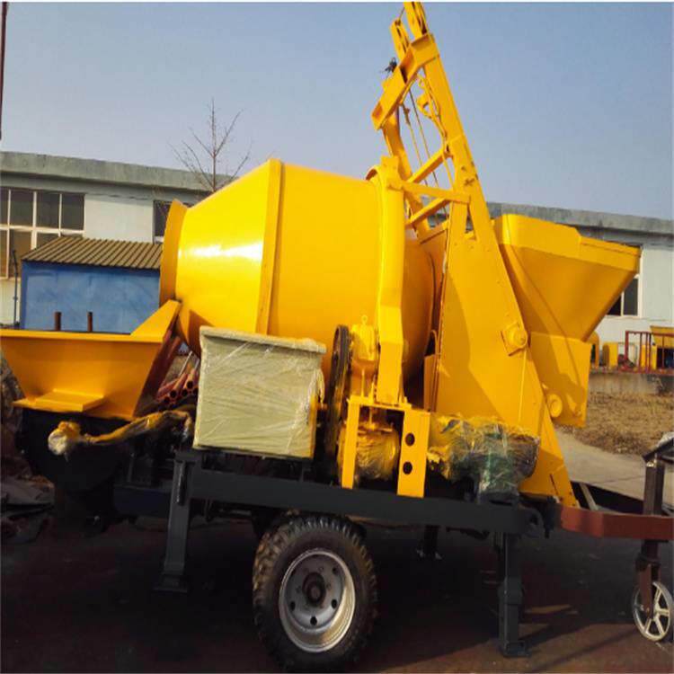 供应混凝土搅拌泵送一体机大型水泥输送车