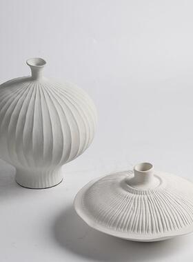 简约现代细口陶瓷花瓶样板间售楼处软装饰品白色花器餐桌玄关摆件
