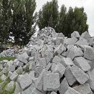北京自有矿山工厂出售汉白玉青石罗马柱楼梯扶手石雕大象