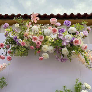 新款花森系粉紫地排花排千代兰婚庆背景装饰布置路引花订婚宴