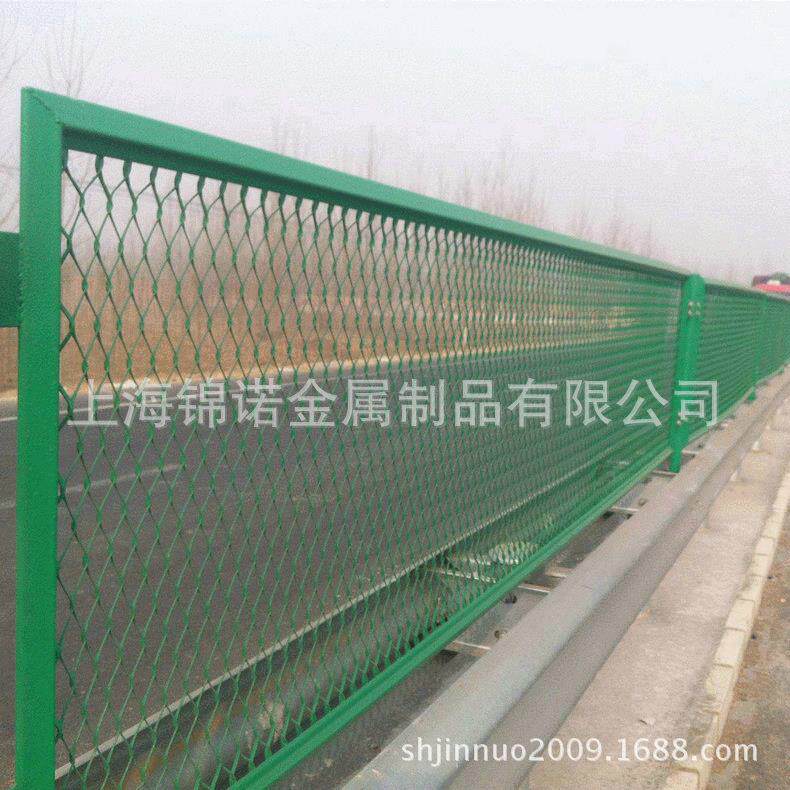 供应塑钢草坪护栏网围墙塑塑钢隔离护栏小区铁艺护栏