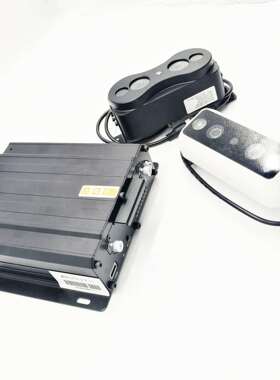 人数统计车载客流机 海思芯片高清4路 4G H265双门大巴公交MDVR