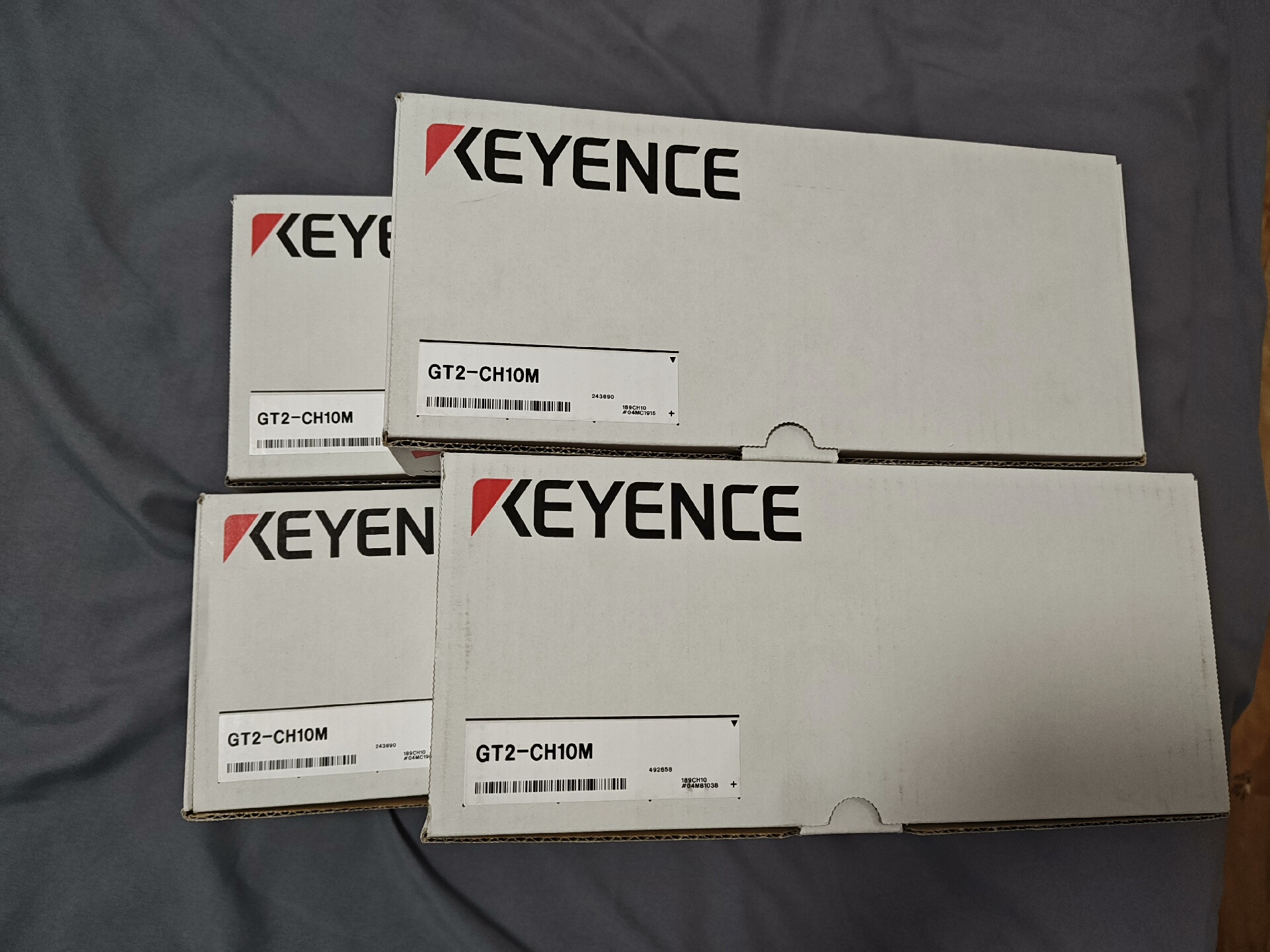 基恩士GT2-CH10M链接线，全新原装正品，正规基恩士购买