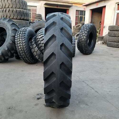 1100-20轮胎 挖掘机轮胎 工程机械轮胎