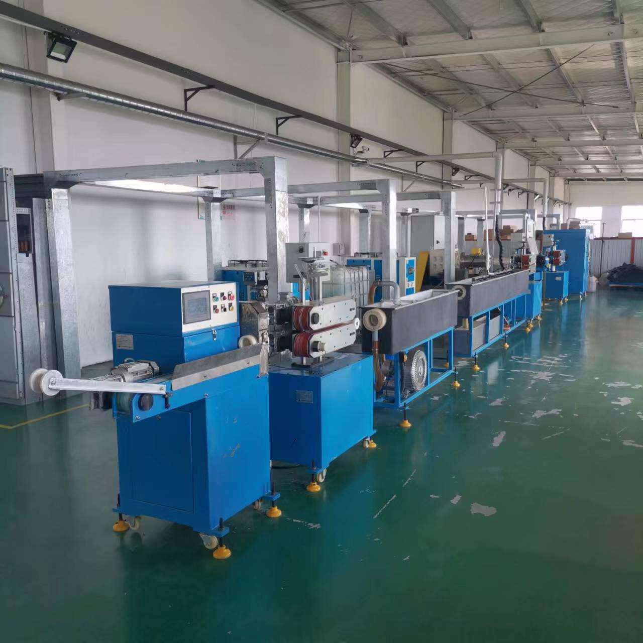 NBR发泡橡胶管EPDM平面管弹环保材质弹性防尘软胶