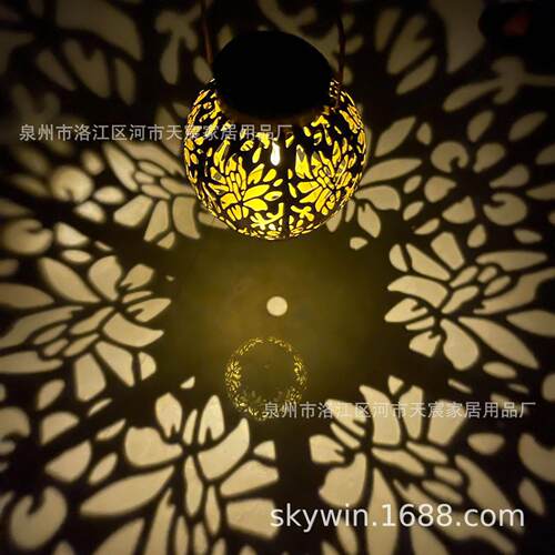 铁艺工艺品金属镂空蜻蜓太阳能灯笼 metal lantern solar light
