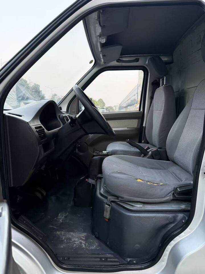 3月27日佛山市21年上牌五菱EV50新能源纯电动轻型封闭式货车网络拍卖公告