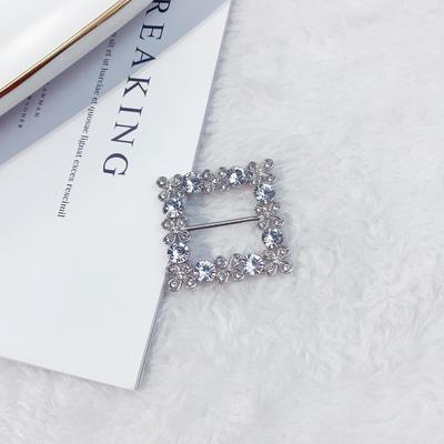 韩版百搭衣角打结神器围巾胸针