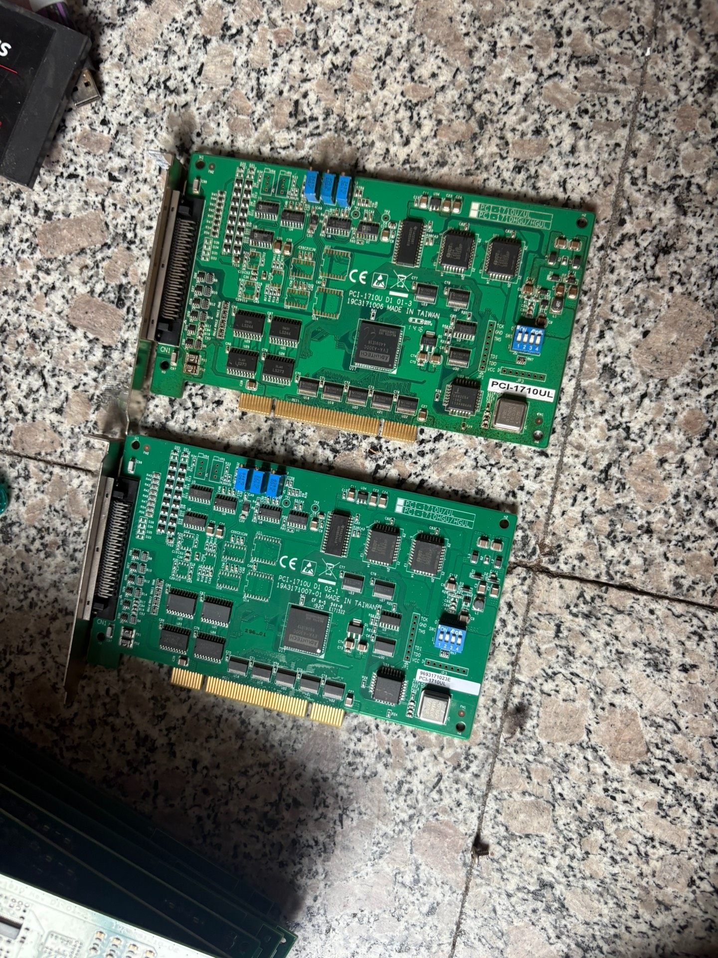 研华PCI-1710U D1拆机还有二片
