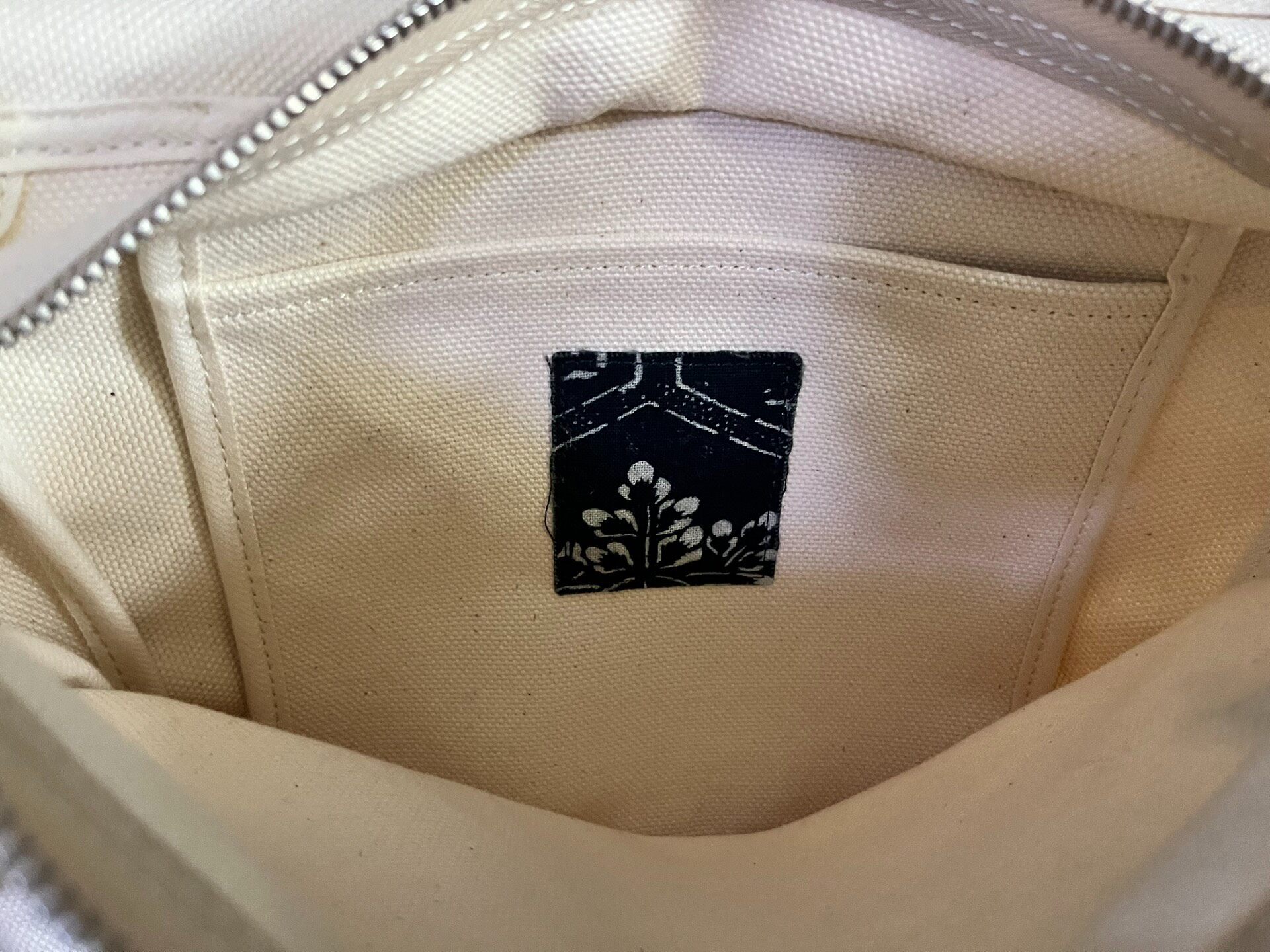 VISVIM ICT UT.SATCHEL (S) — label