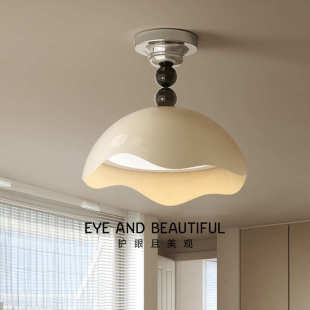 卧室灯2024新款 蛋壳中古吸顶灯少女风ins孟菲斯高级感主卧房间灯