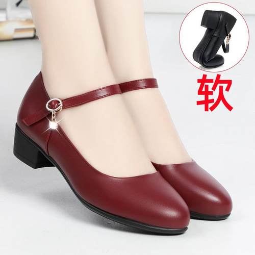 正品2023新款中年鞋一字扣平底女式厚跟软女式女皮底鞋