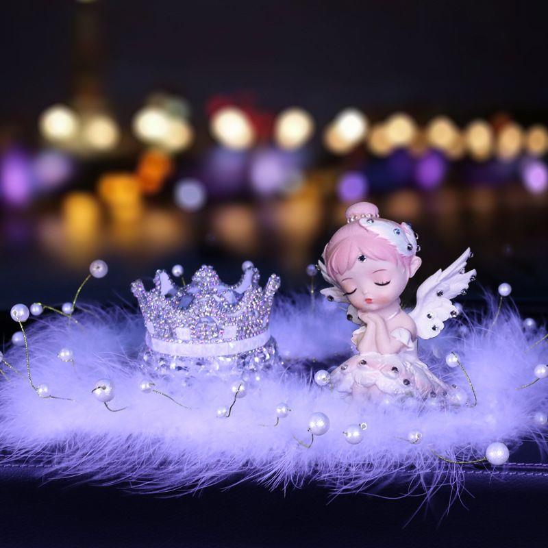 女神款网红汽车摆件高级感内饰用品可爱女生车饰创意高档2025新款