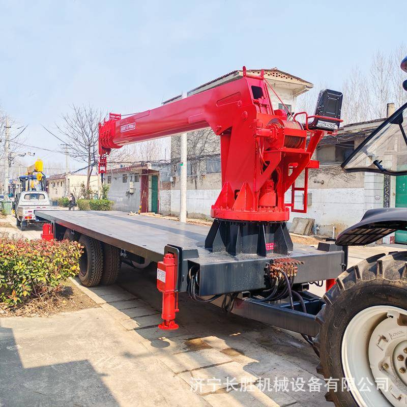 8吨拖拉机平板吊拉楼板钢筋吊运集装箱动力强劲拖拉机平板随车吊