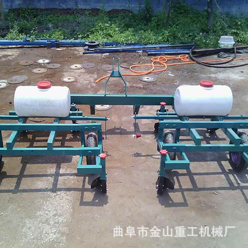 新型辣椒种植覆膜机四轮播种铺地膜机新品播种喷药地膜机