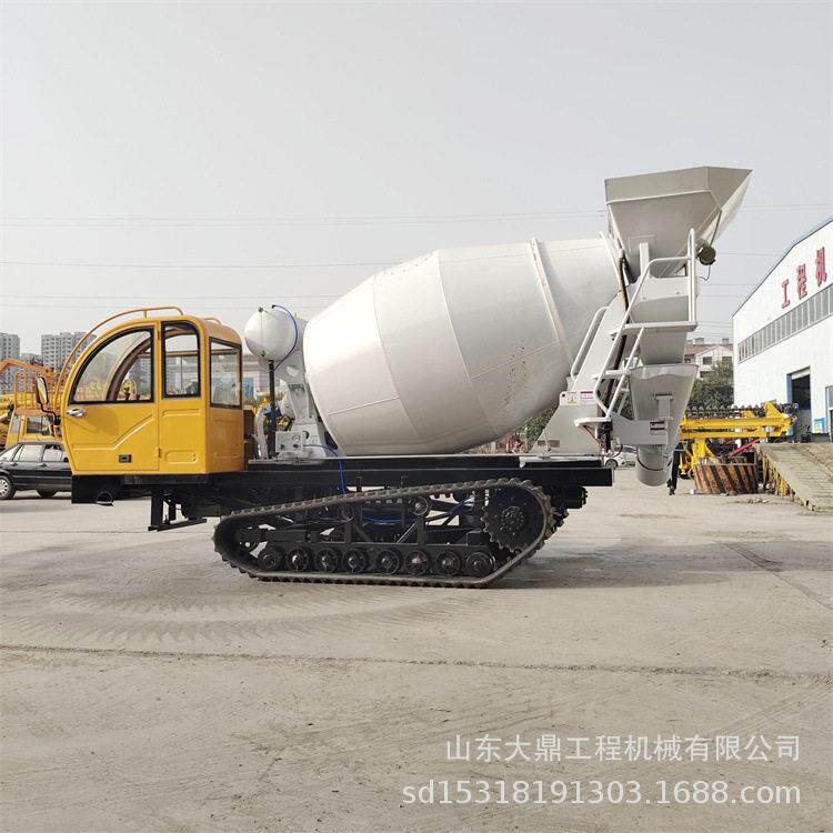轻量化自上料履带底盘混凝土车自上料履带式混凝土车商砼车