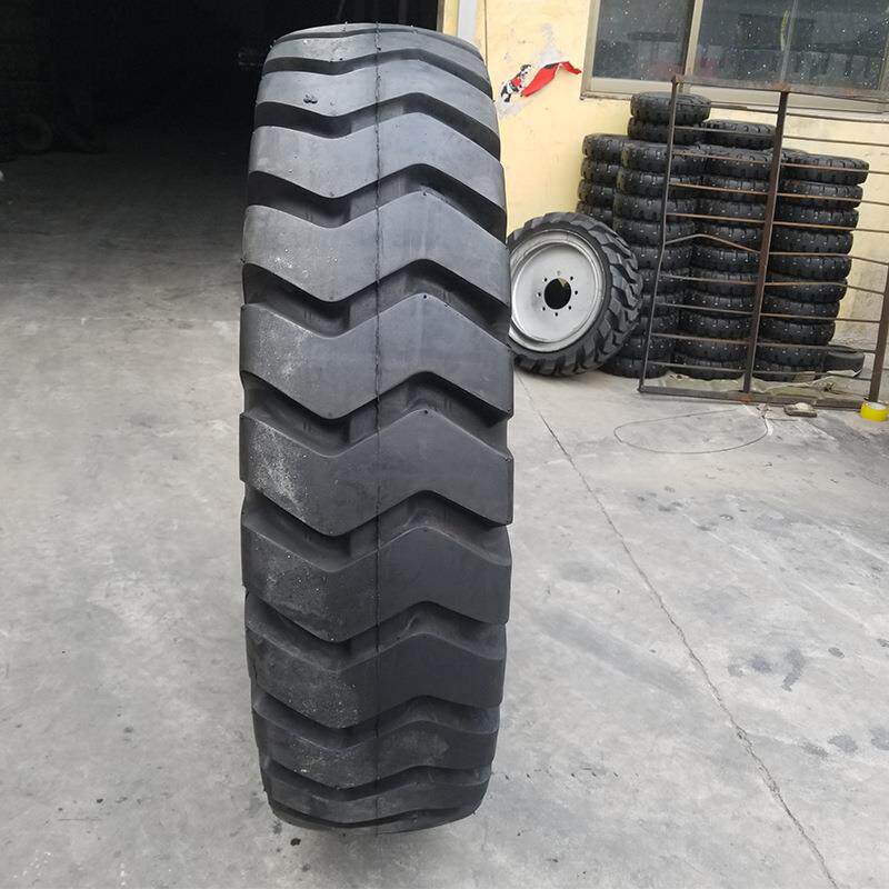 1600-25矿山宽体车轮胎E3花纹尼龙工程机械自卸车轮胎