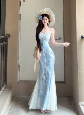 法式蓝色蕾丝网纱吊带洋装女夏季海边度假收腰绝美包臀鱼尾长裙