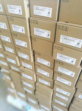 电机驱动器 接驱动伺服电机 伺服mhmf042l1u2mmhmf042l1u2m  维修