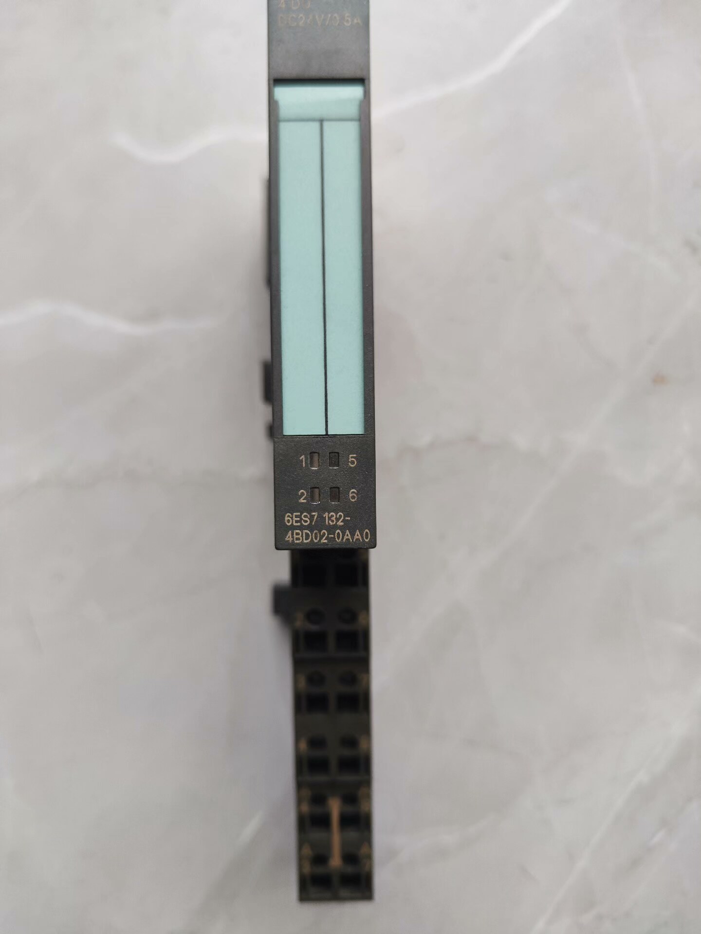西门子模块6es7 132-4bd02-0aa0功能完好