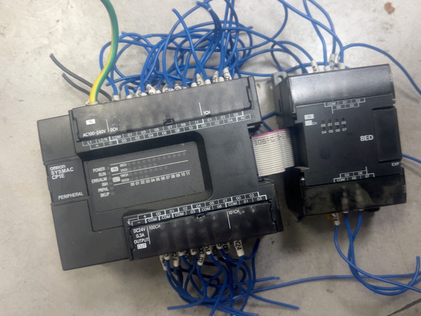 欧姆龙CP1E-E30SDR-A+8ED+成色新+拆机包功能