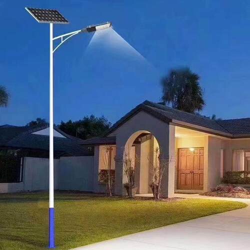 太阳能路灯生产厂家户外6米100w农村太阳能路灯 公路路灯