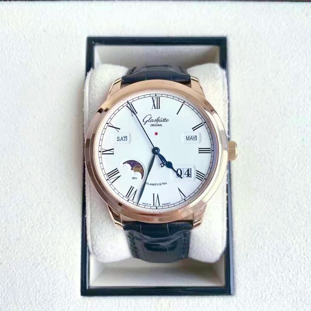 公价25.7万】98新格拉苏蒂议员100-02-22-05-05自动机械42mm男表