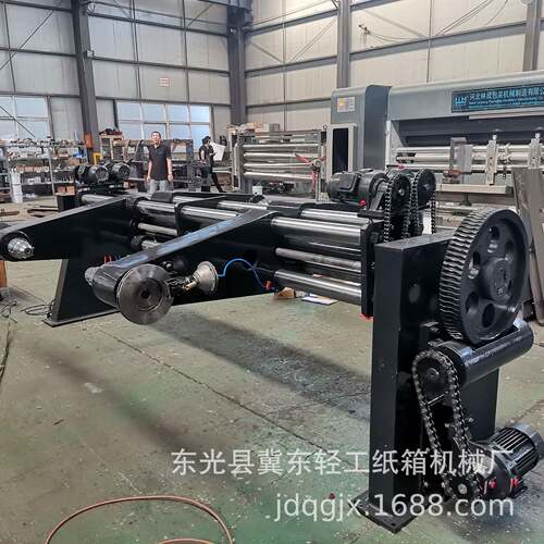 1600双臂60旋转电动无轴机械原纸支架瓦楞纸包装机械