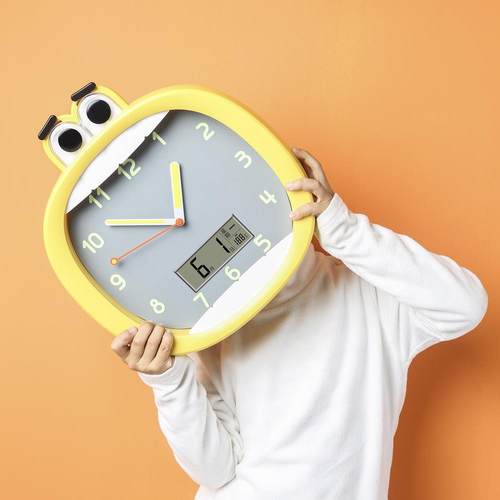 儿童房学习客厅家用卧室现代简约卡通挂钟免打孔大嘴挂钟