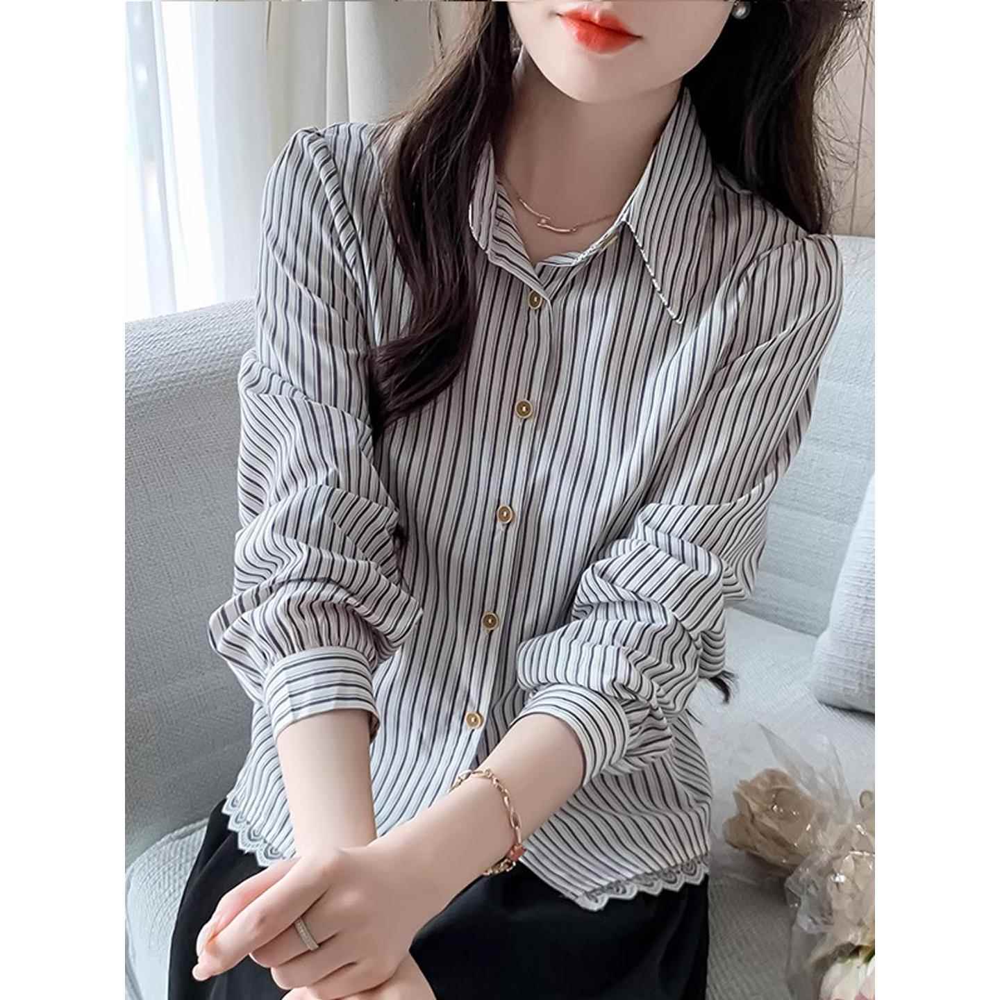 条纹衬衫女2025秋季新款独特超好看蕾丝花边长袖衬衣宽松叠穿上衣