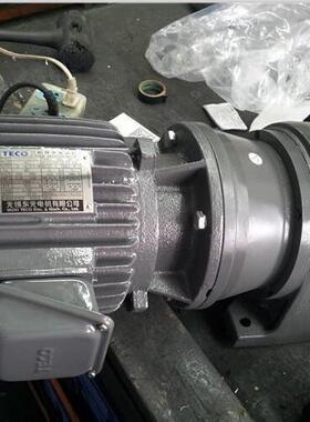 城邦减速机配东元立式马达CHM2200-5-40 2.2KW