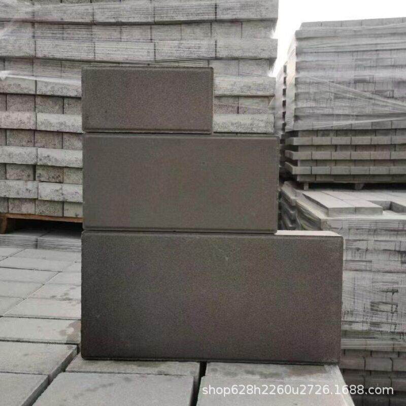 厂家定制人行道灰色混凝土透水砖广场公园路面砖透水铺地砖头