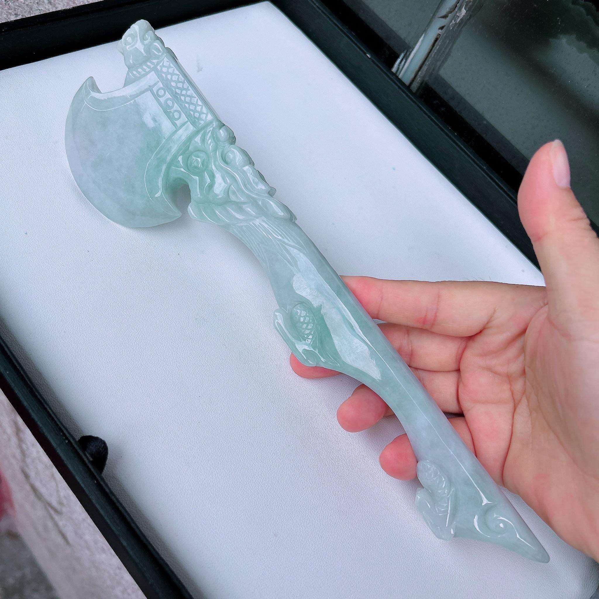 缅甸天然翡翠a货府上有龙摆件手玩件xqmj尺寸:25.5-6.5-3.5cm