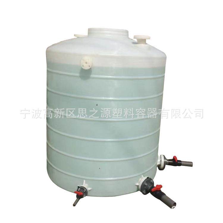 厂家直供1.5吨家用小水箱1500L室外水桶屋顶蓄水1.5立方米水塔