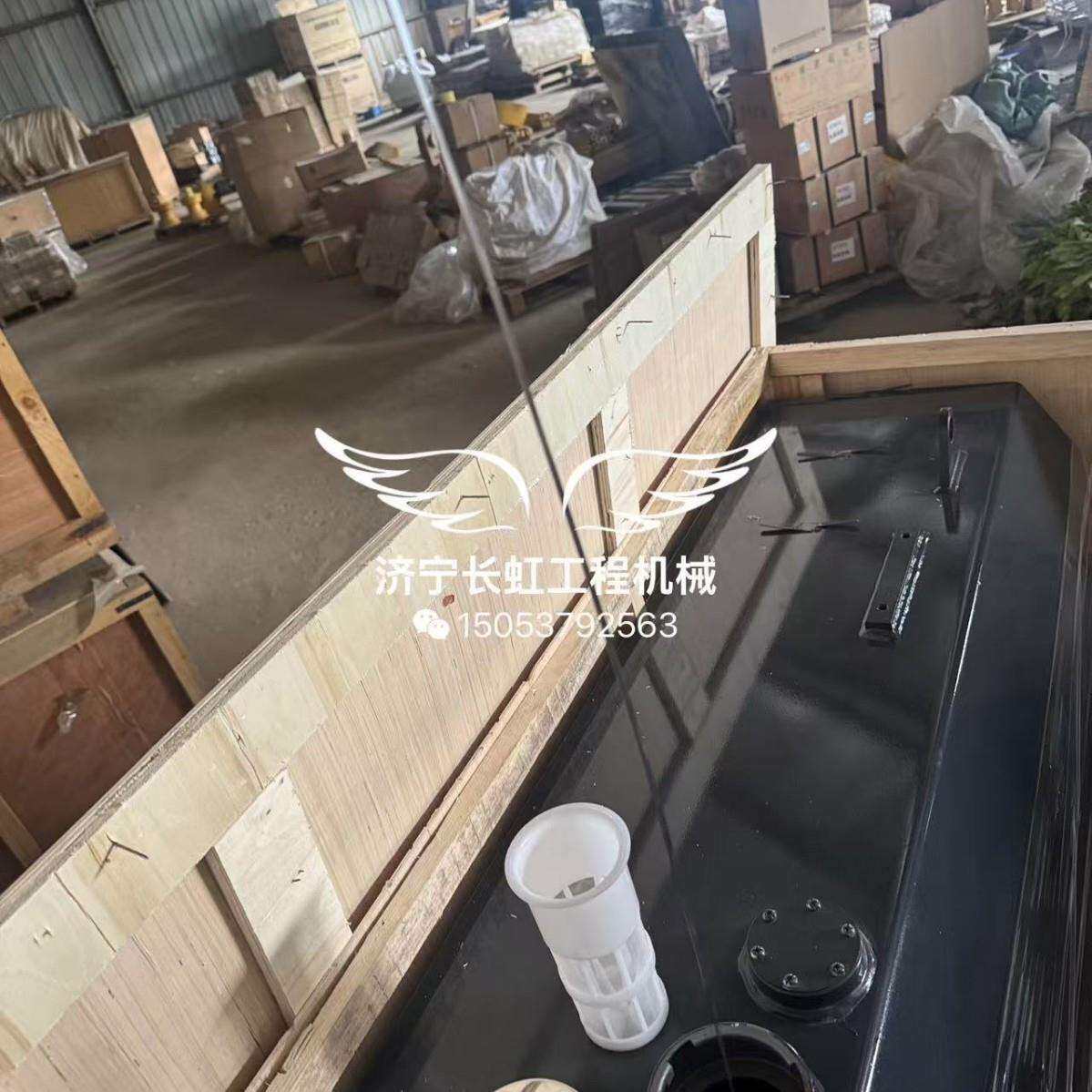 SD32燃油箱总成171-04-A0000-1