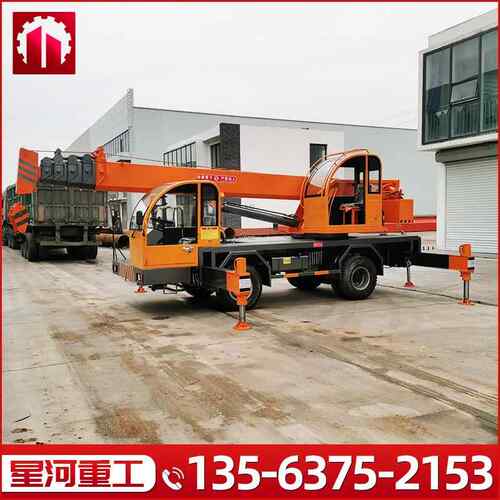 农村建筑自制土吊小型8吨自制吊车厂家液压伸缩油电两用六轮吊车