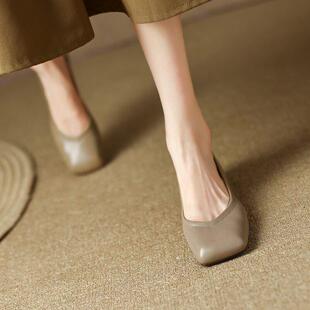 ins店长自留新款 女简约百搭通勤粗跟3cm 舒适洋气真皮方头浅口单鞋