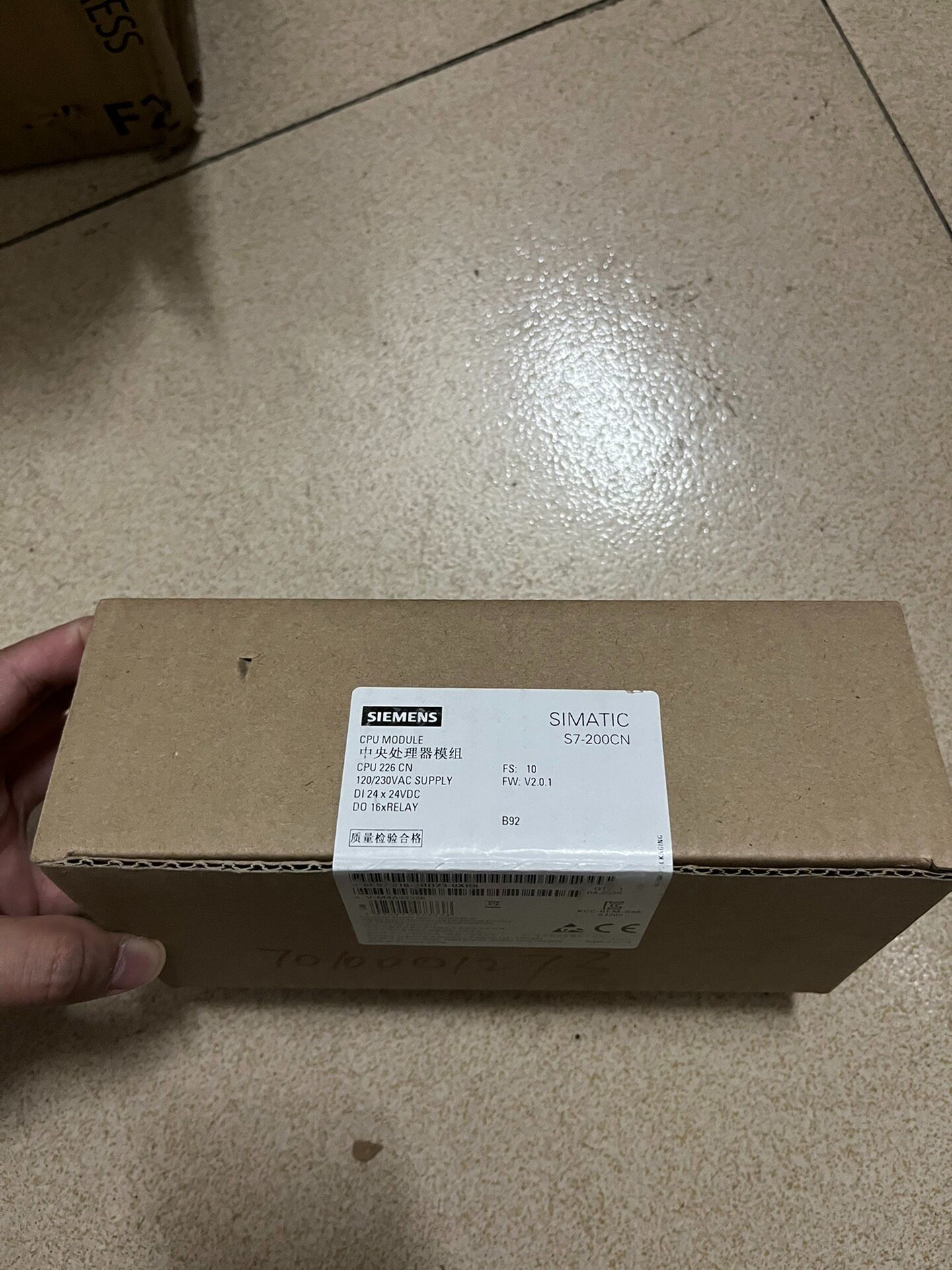 西门子216-2BD23原装正品，全新未拆封，包装有几个字迹