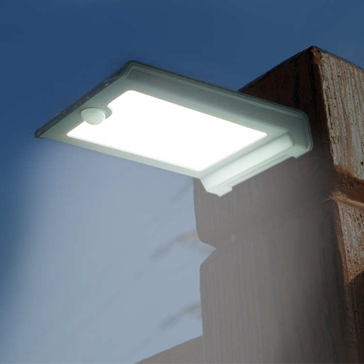 太阳能庭院灯 户外防水46LED人体感应灯 厂家直销户外照明LED灯具